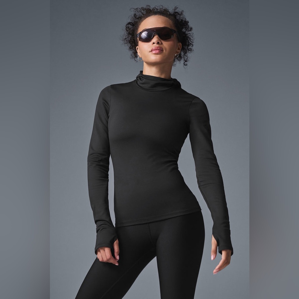 ALO Airlift Winter Warm Hooded Runner